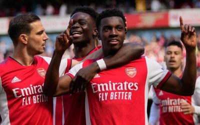 Arsenal edge Leeds to strengthen Premier League title defence
